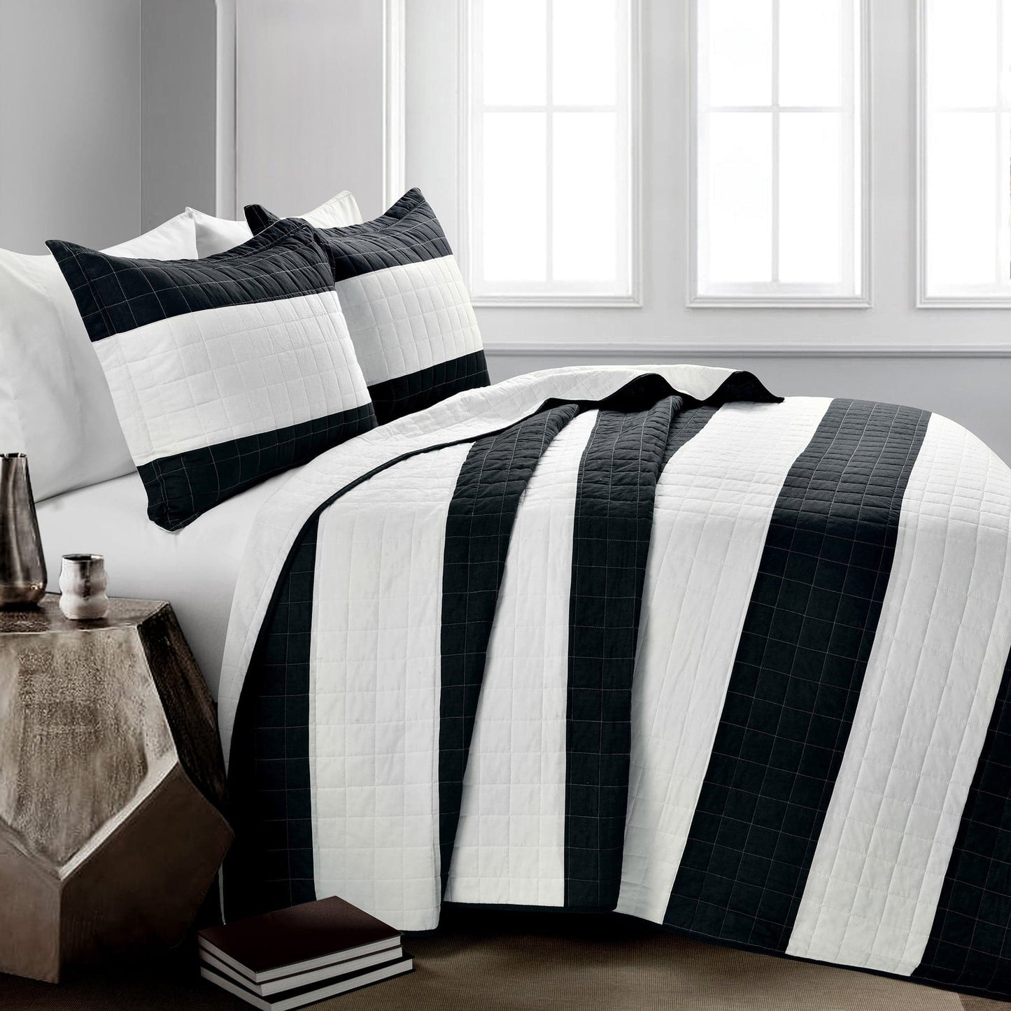 Stripe 3 Piece Quilt Set