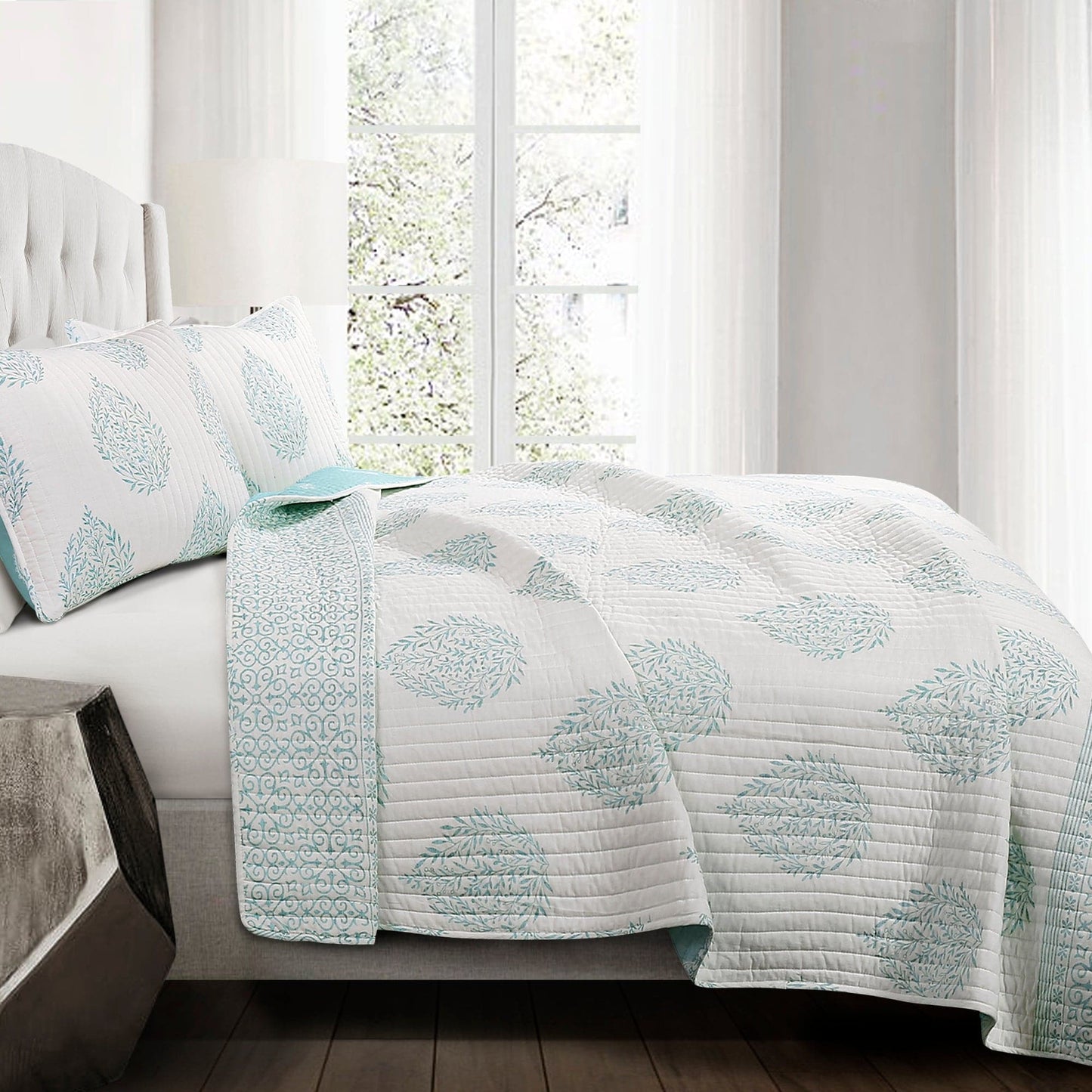 Teardrop Leaf Quilt 3 Piece Set