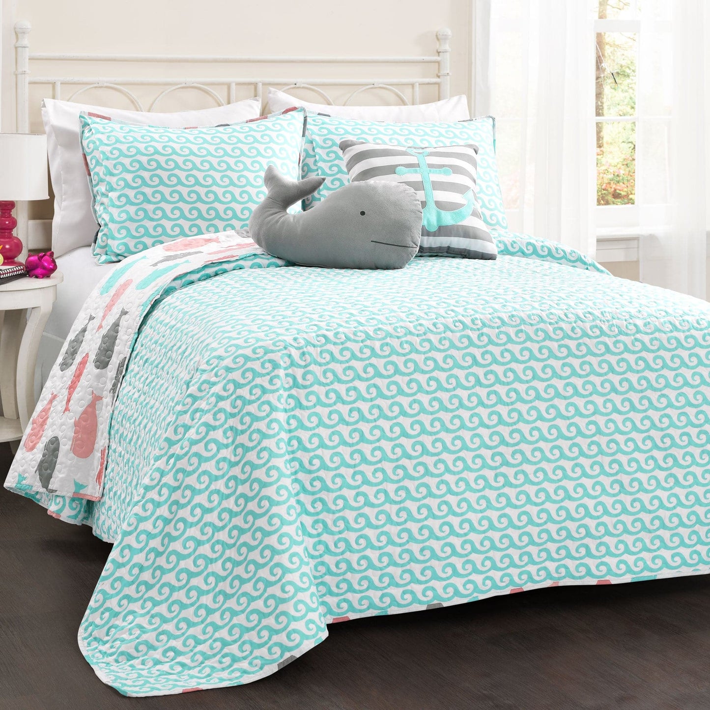 Whale Quilt 4 Piece Set Twin Size