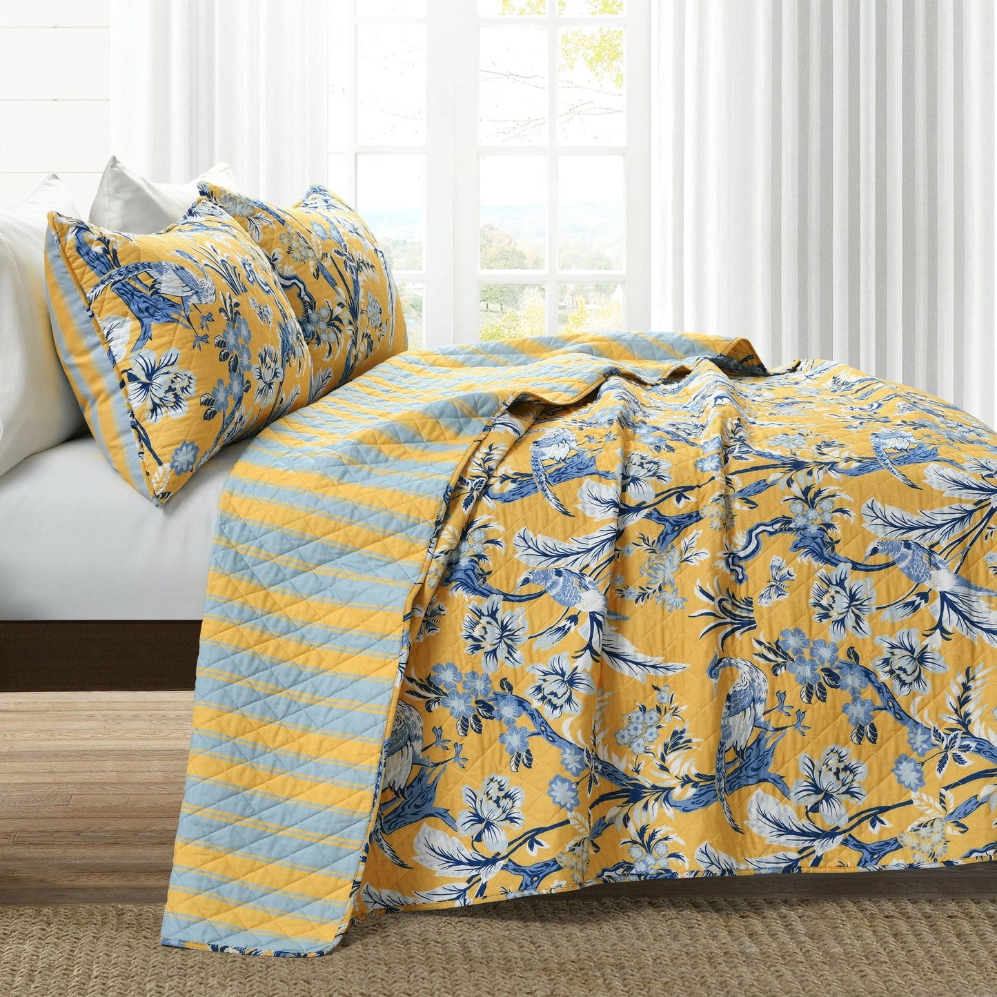 Dolores 3 Piece Quilt Set