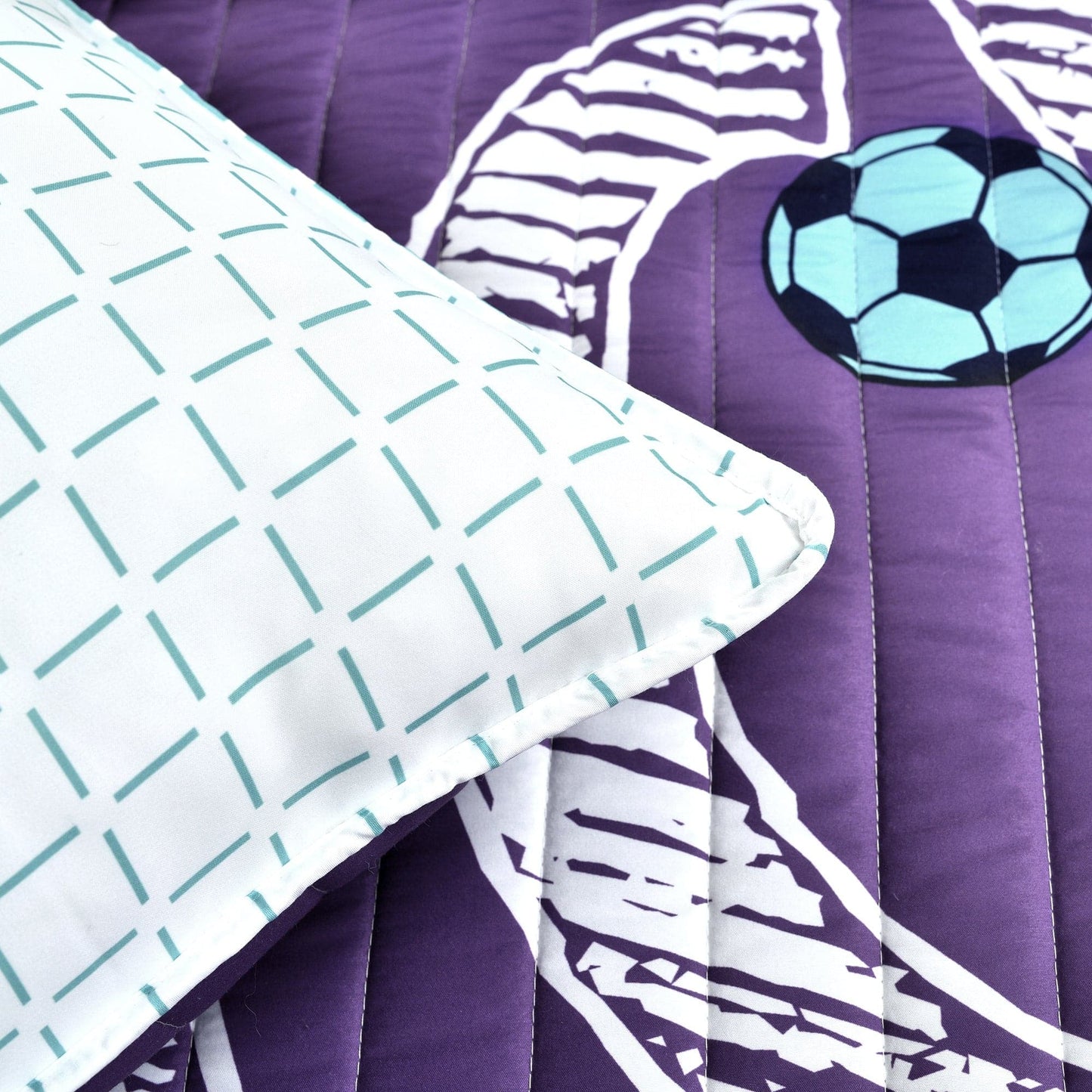 Girls Soccer Kick Quilt Set