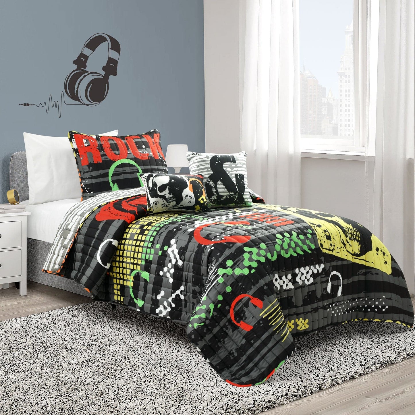 Rock N Roll Reversible Quilt Set