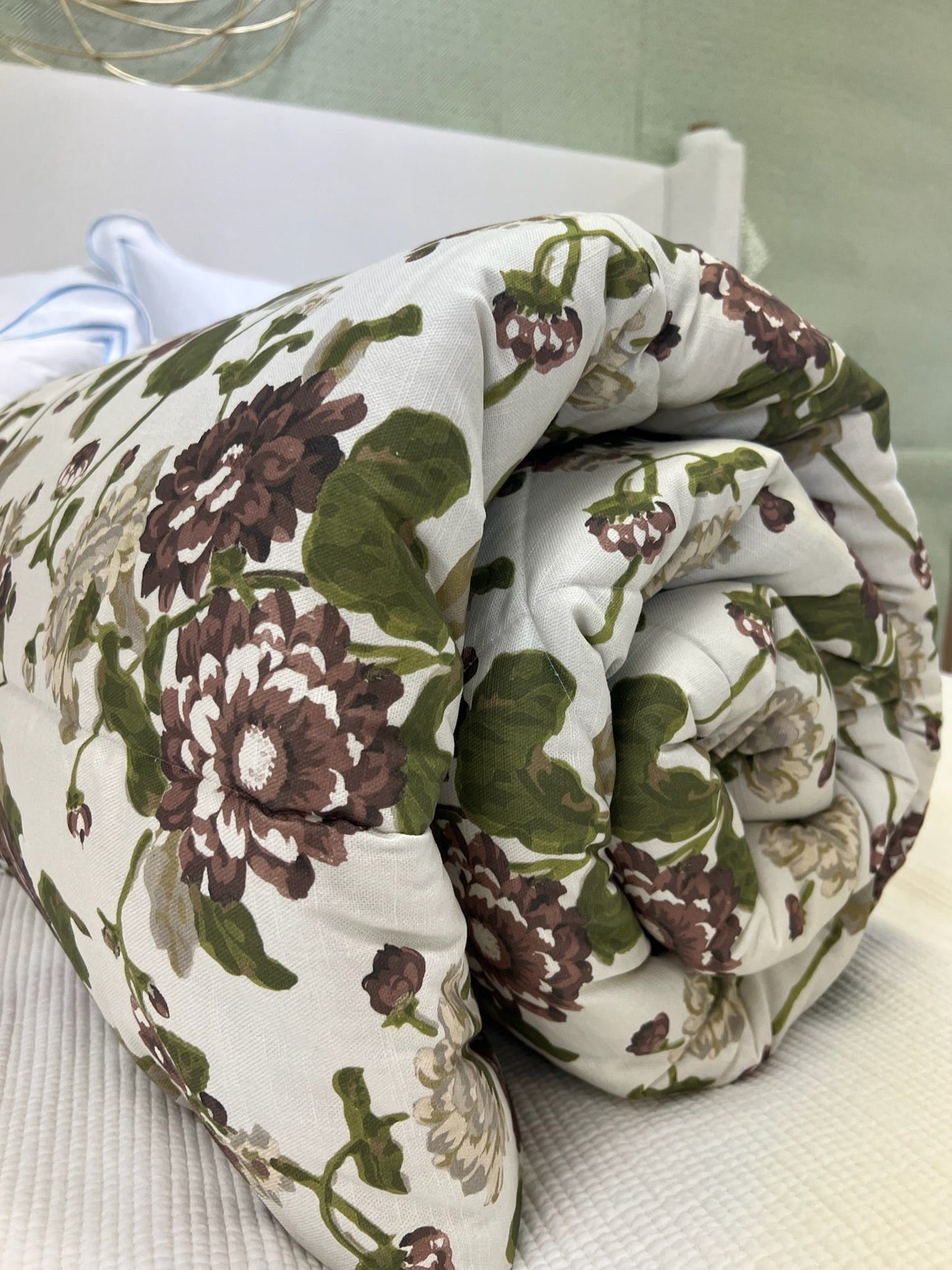 Britain in Olive & Pluff Comforter