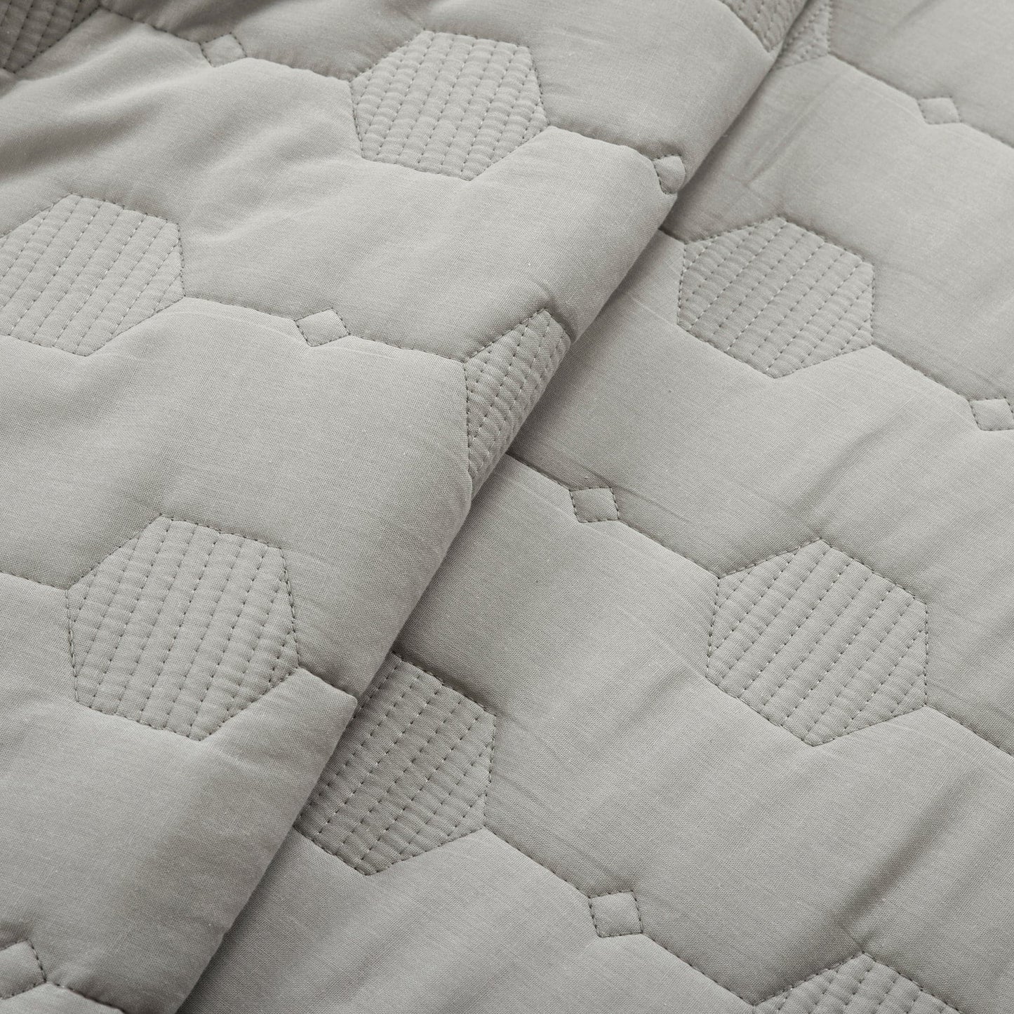 Hexagon Honeycomb Textured Cotton Quilt 3 Piece Set