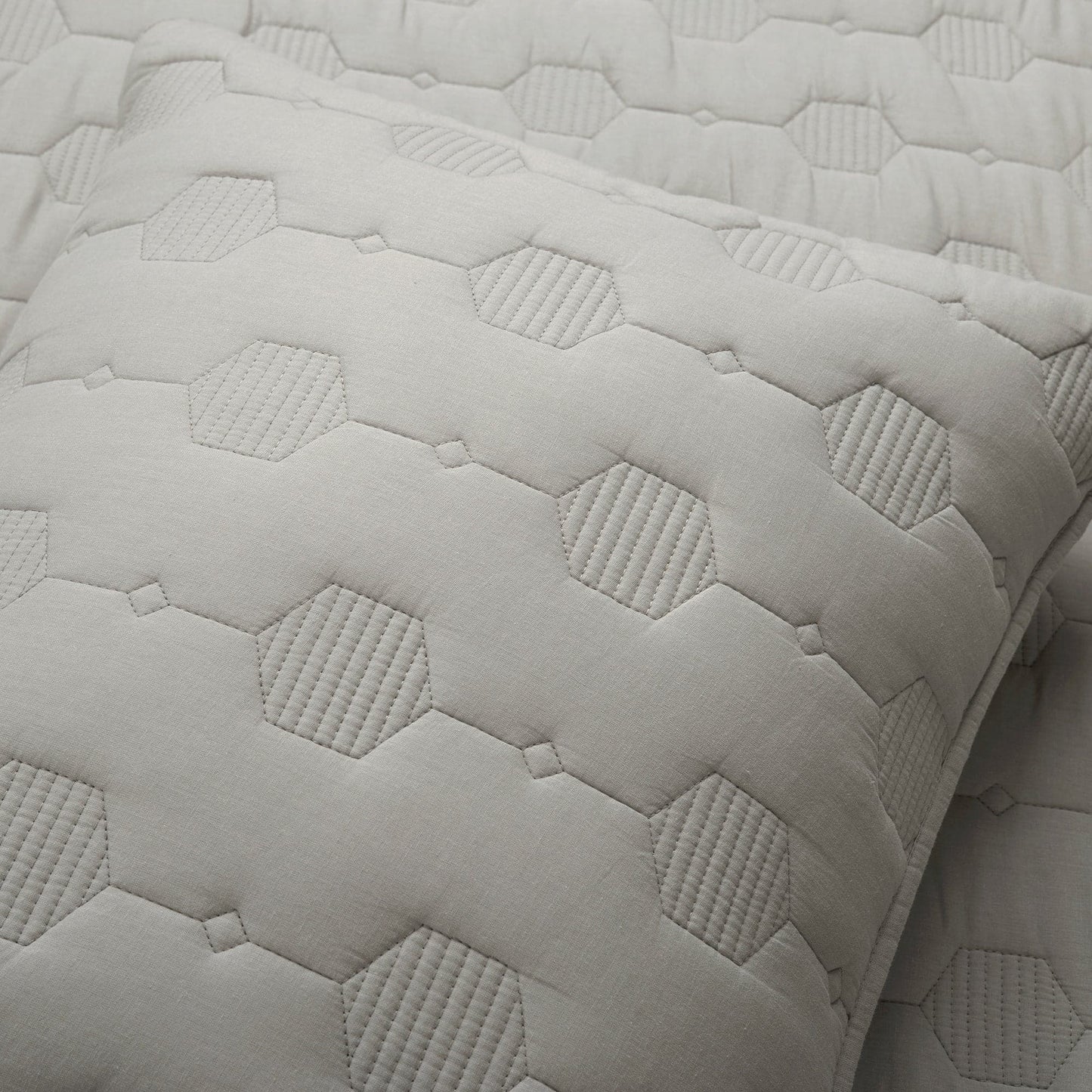 Hexagon Honeycomb Textured Cotton Quilt 3 Piece Set