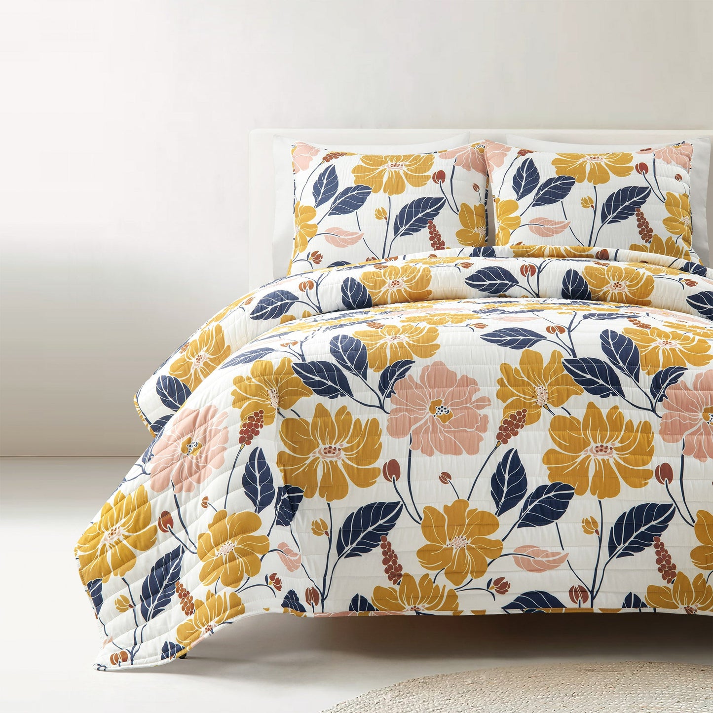 Pop Art Floral Cotton Quilt Set