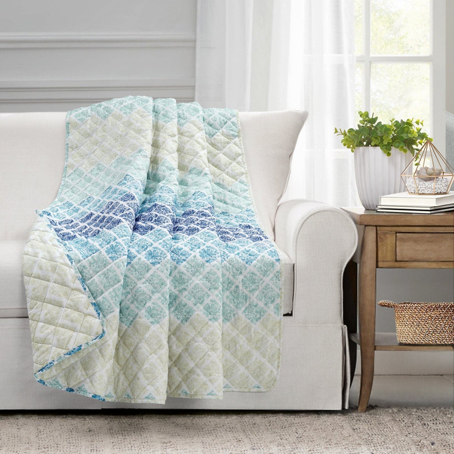 Medallion Ombre Reversible Throw