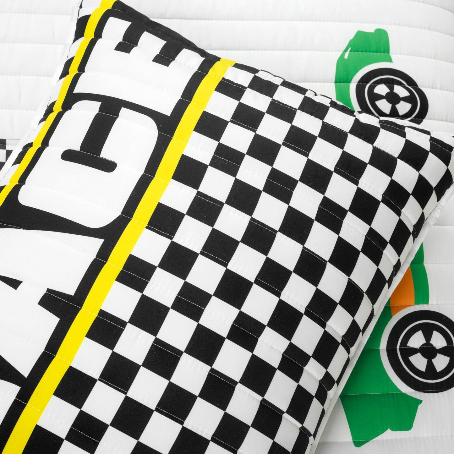 Racing Cars Quilt Set