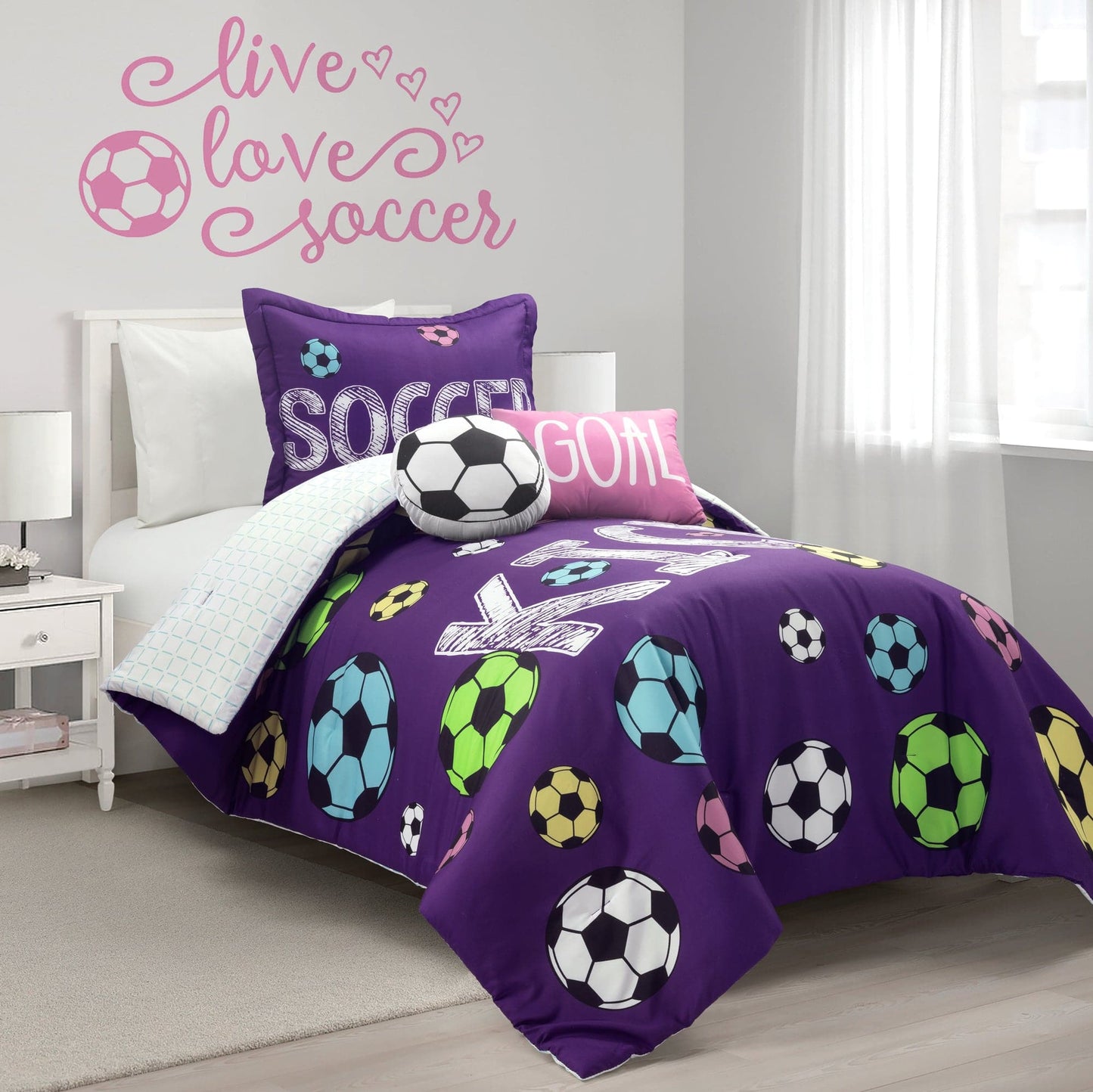 Girls Soccer Kick Comforter Set