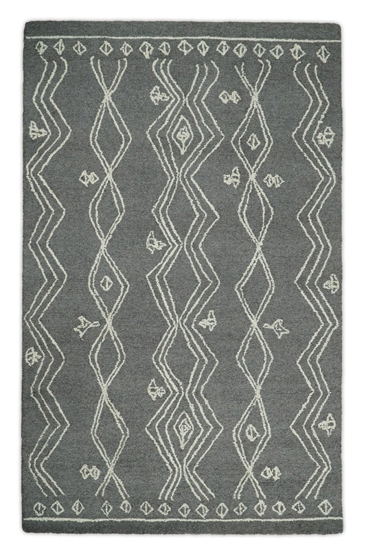 5x8 Gray and White Tribal Hand Hooked Textured Loop Area Rug | TRIB1