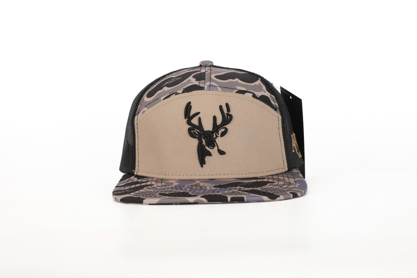 Deer 7 Panel Hardwoods II AFW Style w- 3 D Puff and Black Mesh