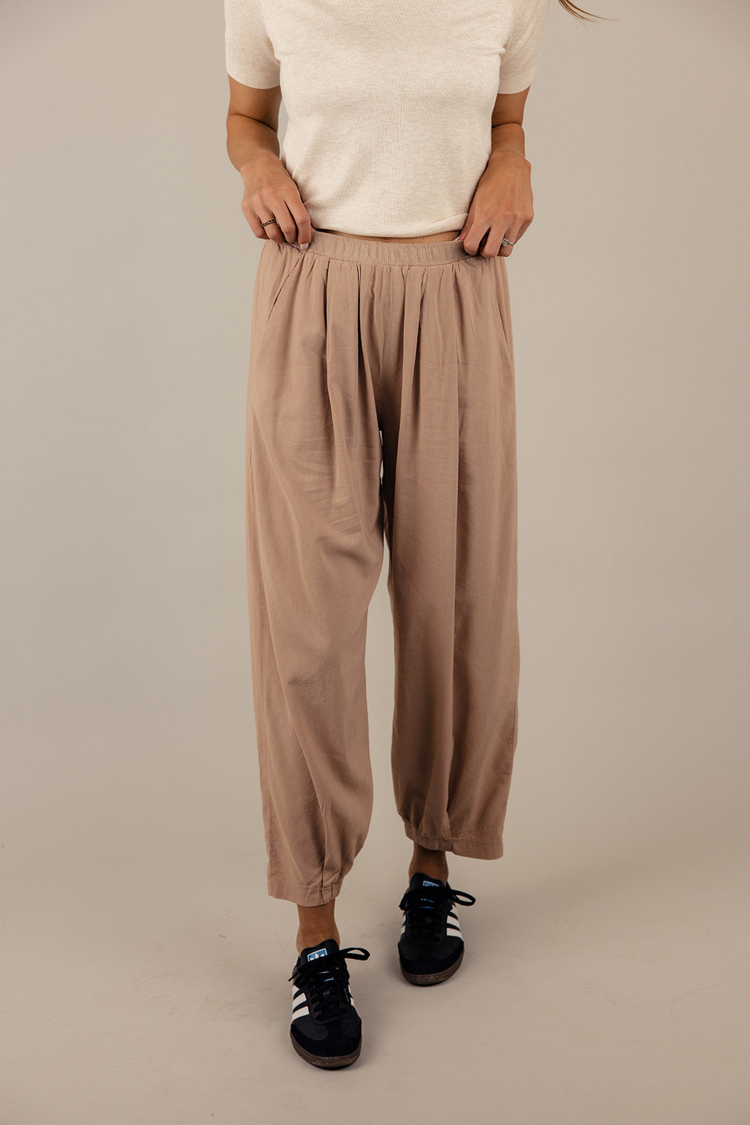 Cindi Mid Rise Wide Leg Pants