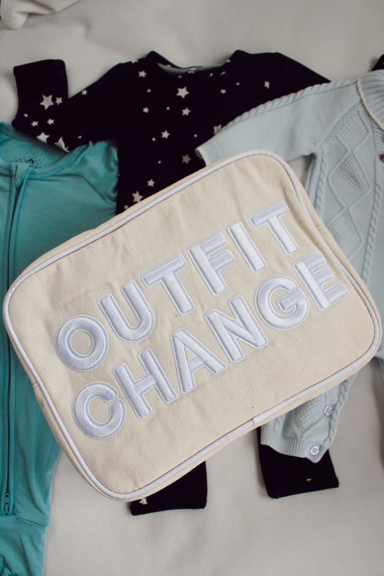 Outfit Change XL - Canvas