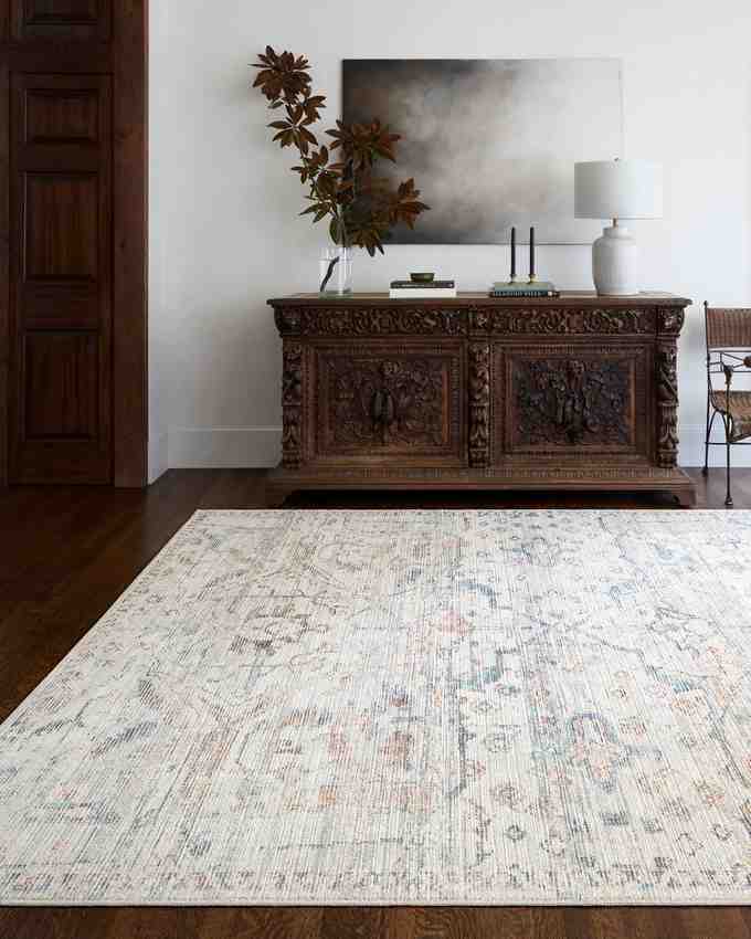 Gatlin Traditional Cream Area Rug