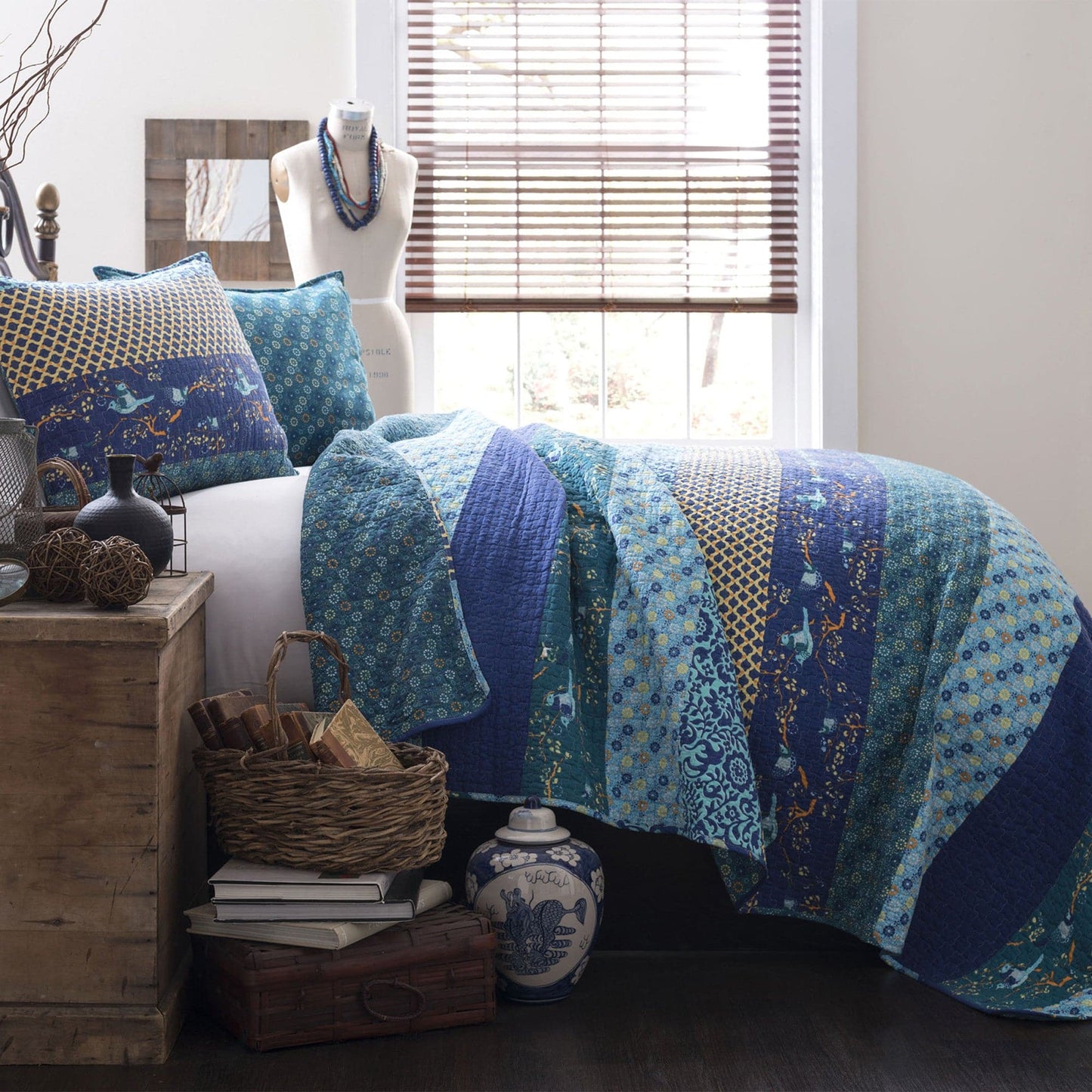 Royal Empire 3 Piece Quilt Set