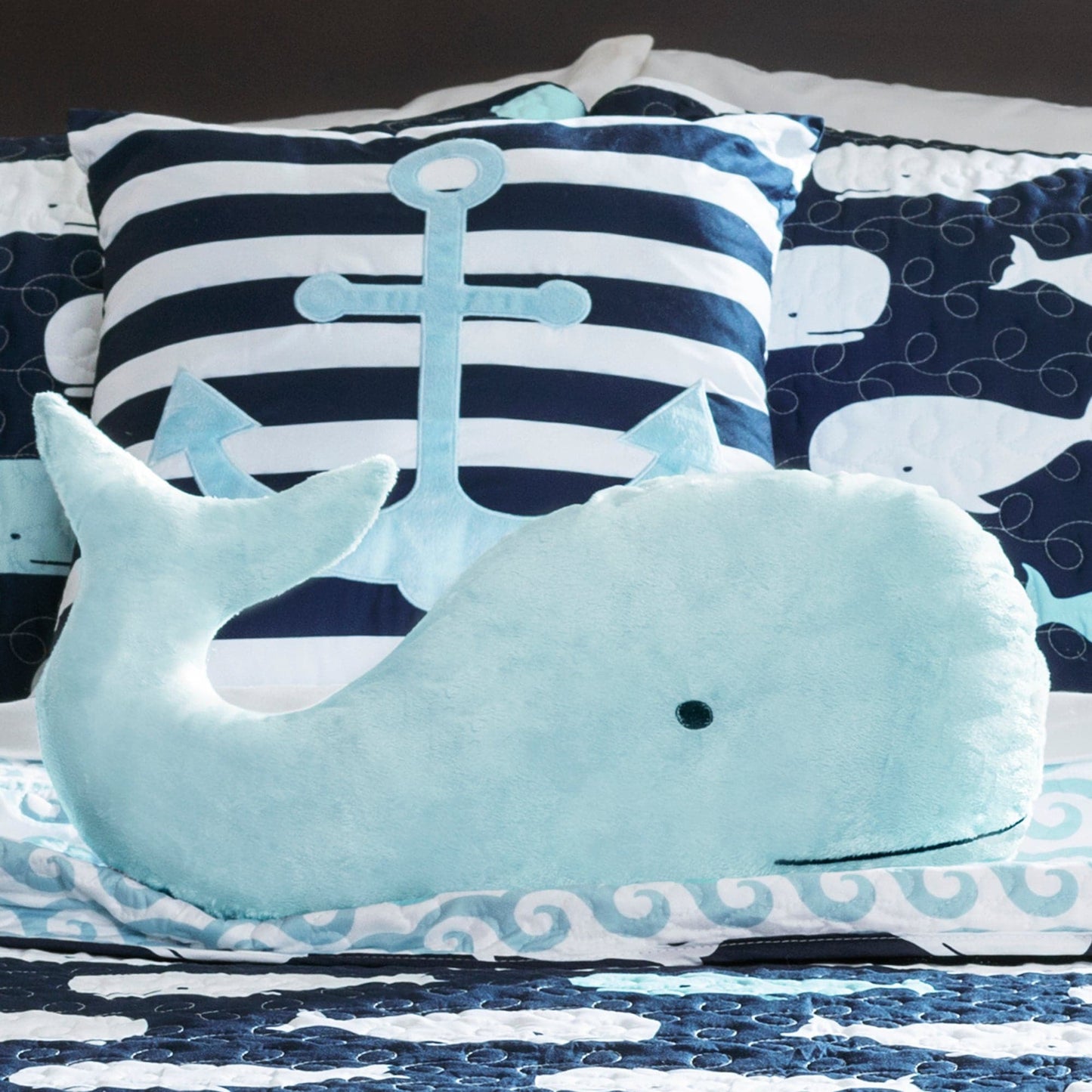 Whale Quilt 5 Piece Set Full/Queen Size