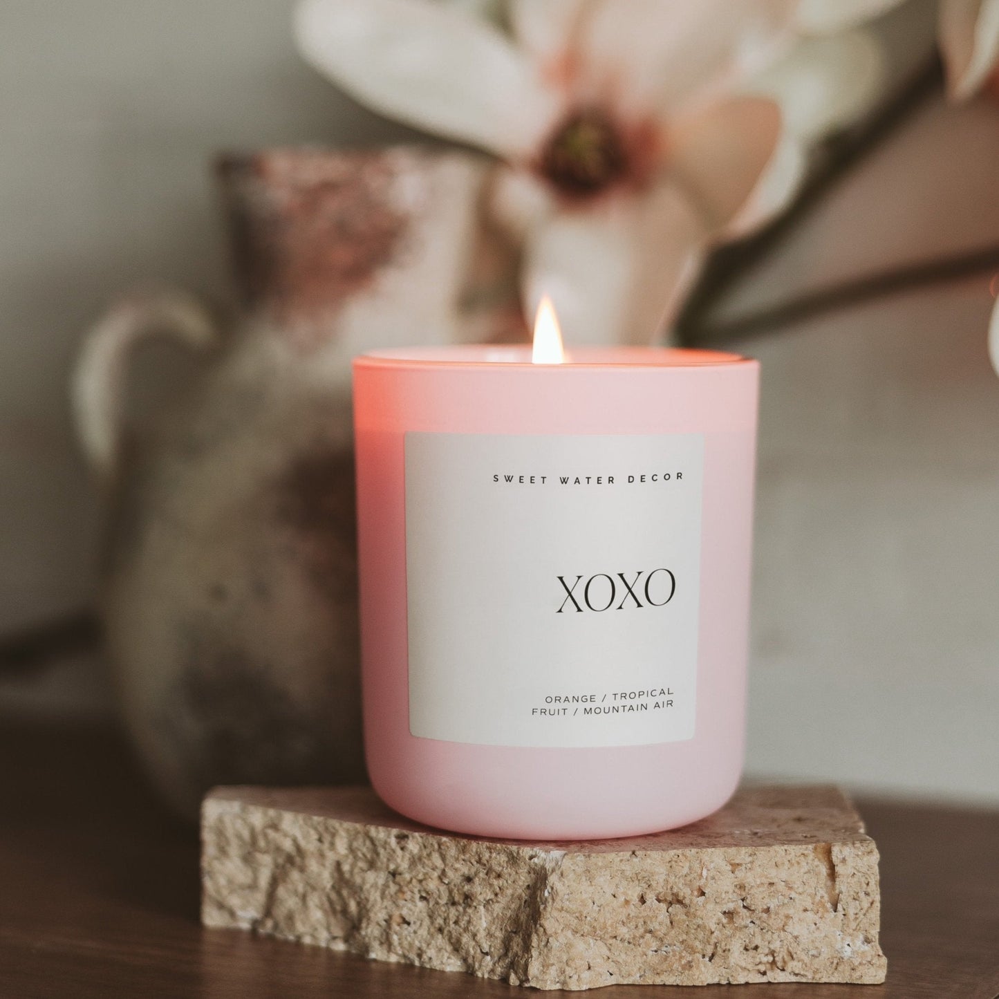 XOXO Soy Candle - Pink Matte Jar - 15 oz (Island Air)