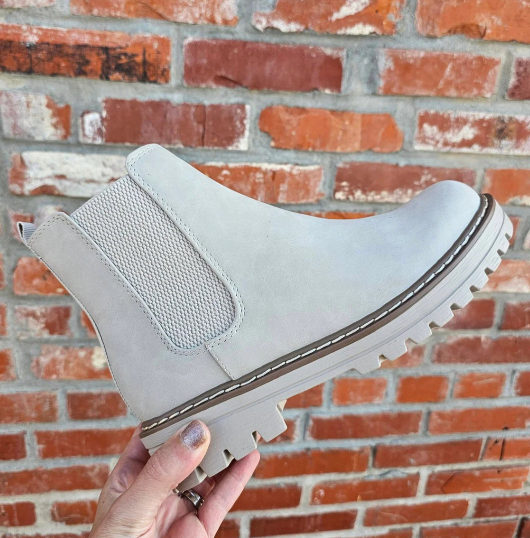 Paden Sand Chelsea Boots