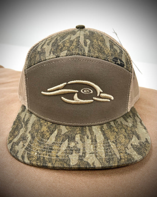 Mossy Oak New Bottomland & Sage Duck Logo