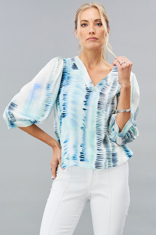 Beach Waves Printed V-Neck