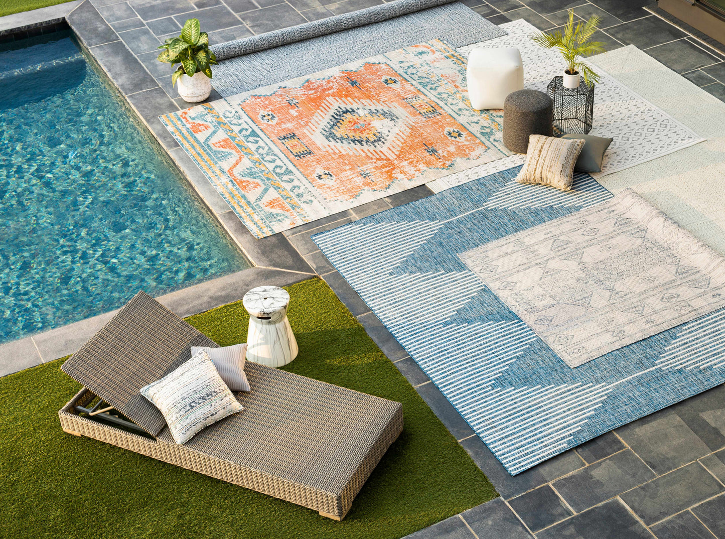 Stephan Navy Outdoor Rug