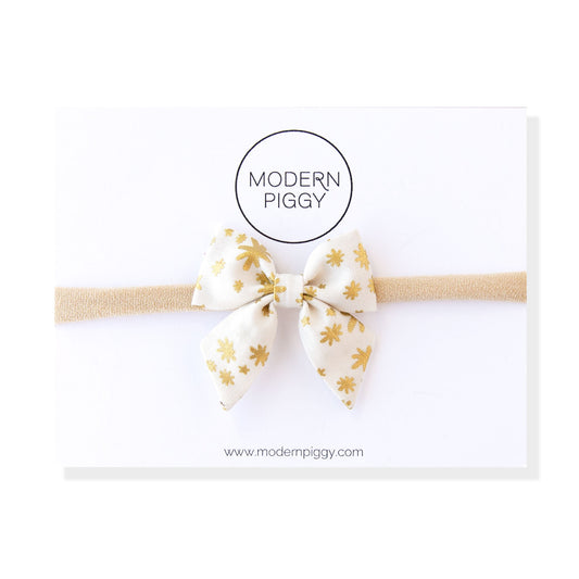 White Christmas | Mini Piggy Bow