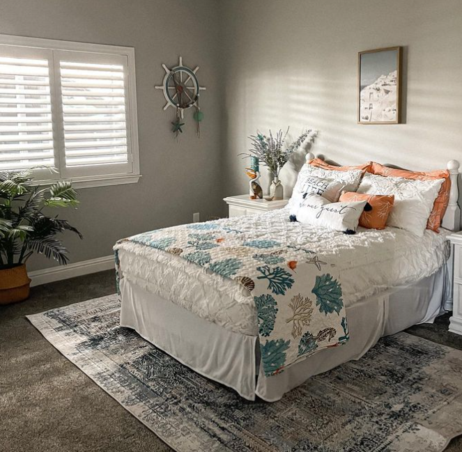 Coastal Reef Feather Reversible Quilt Set