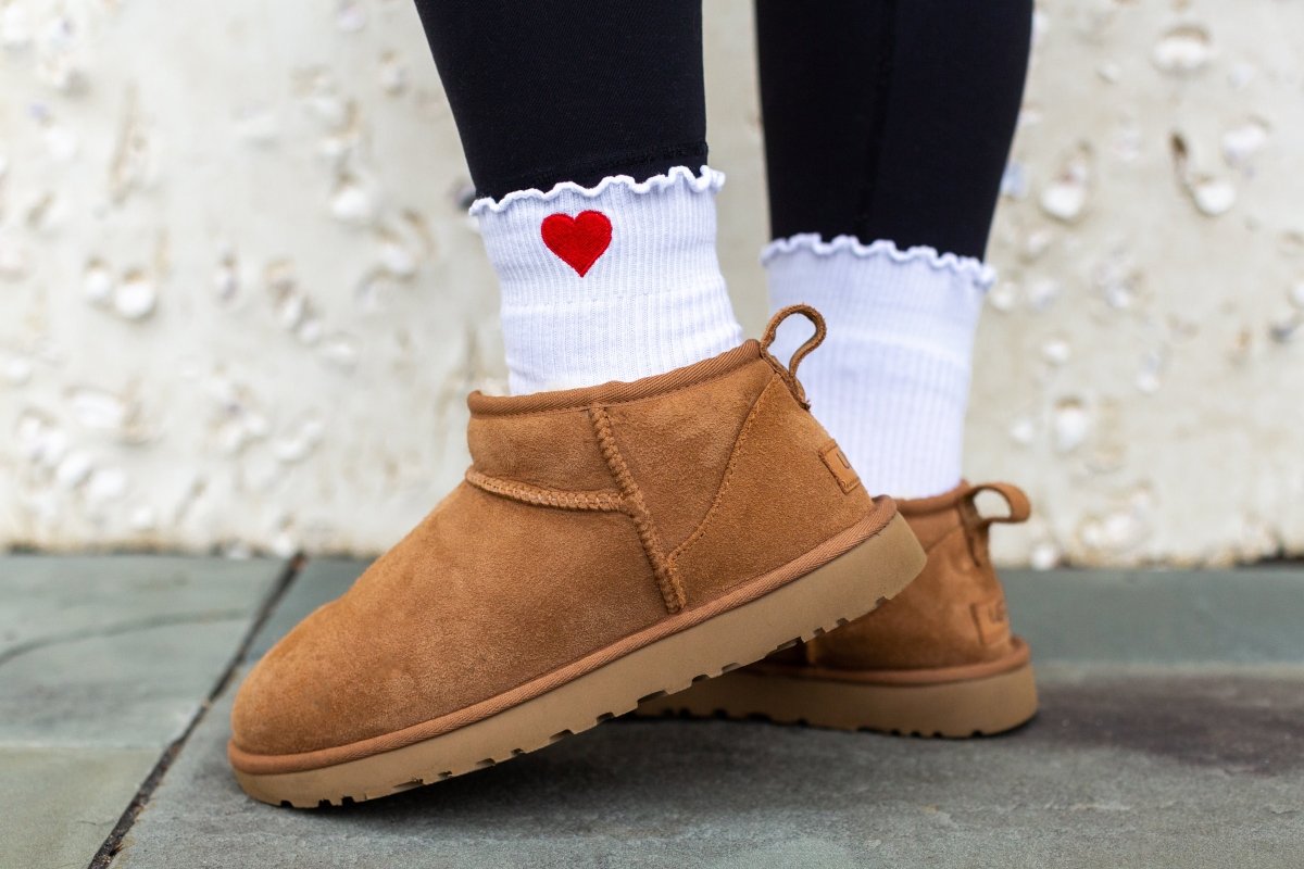 Embroidered Heart Ruffle Socks