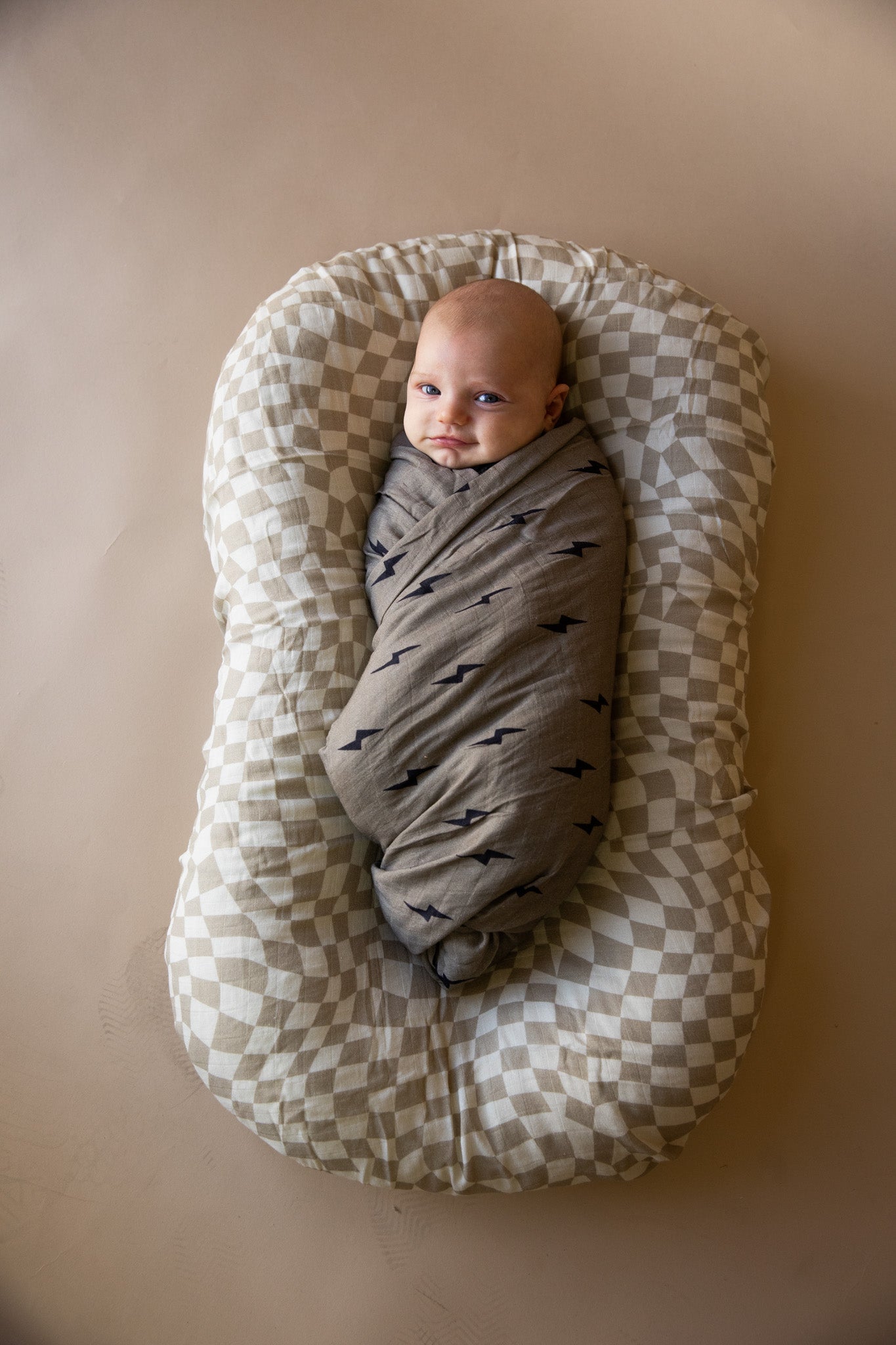 Wavy Checker | Swaddle