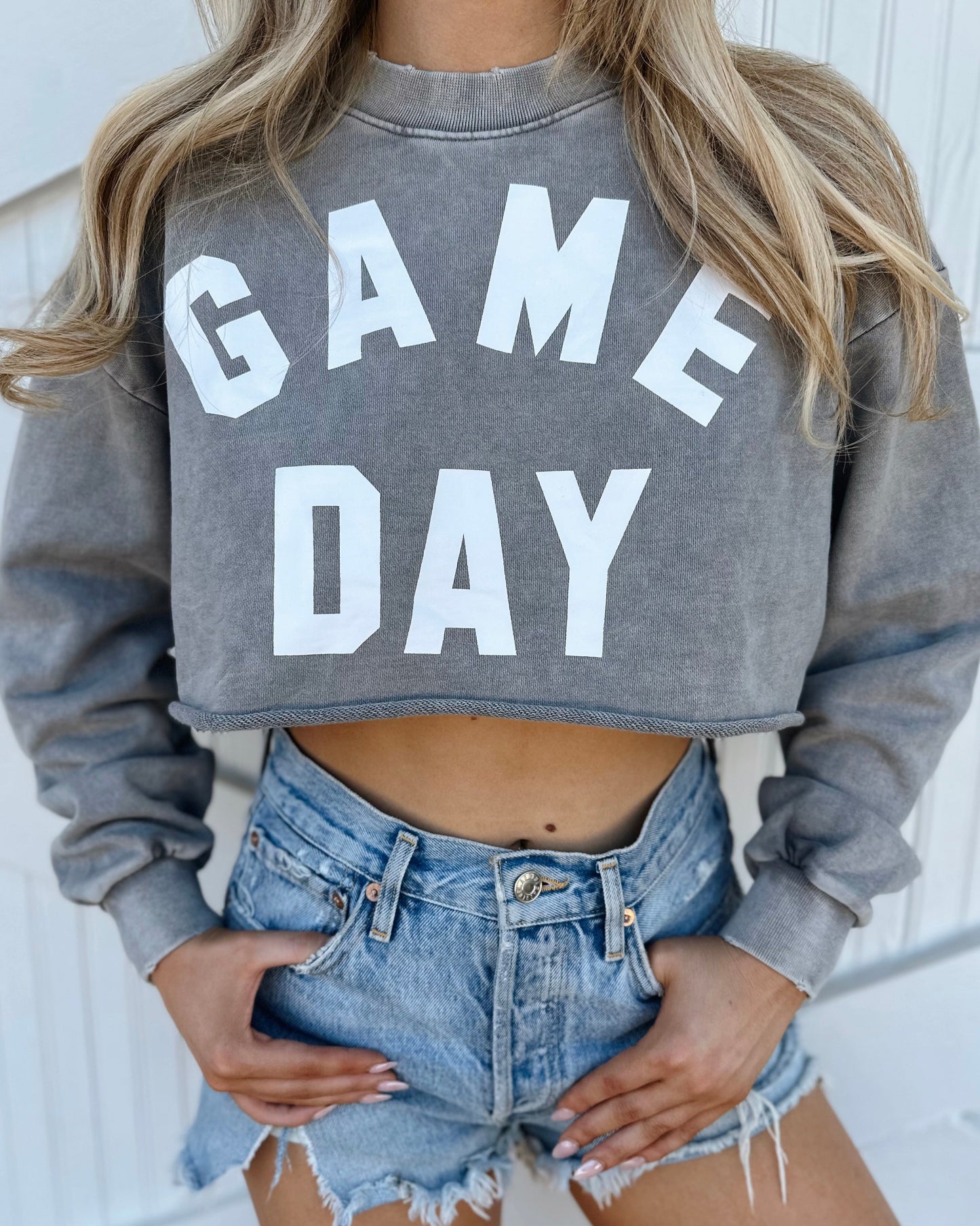 Mineral-Wash “GAME DAY” Gray Cropped Pullover