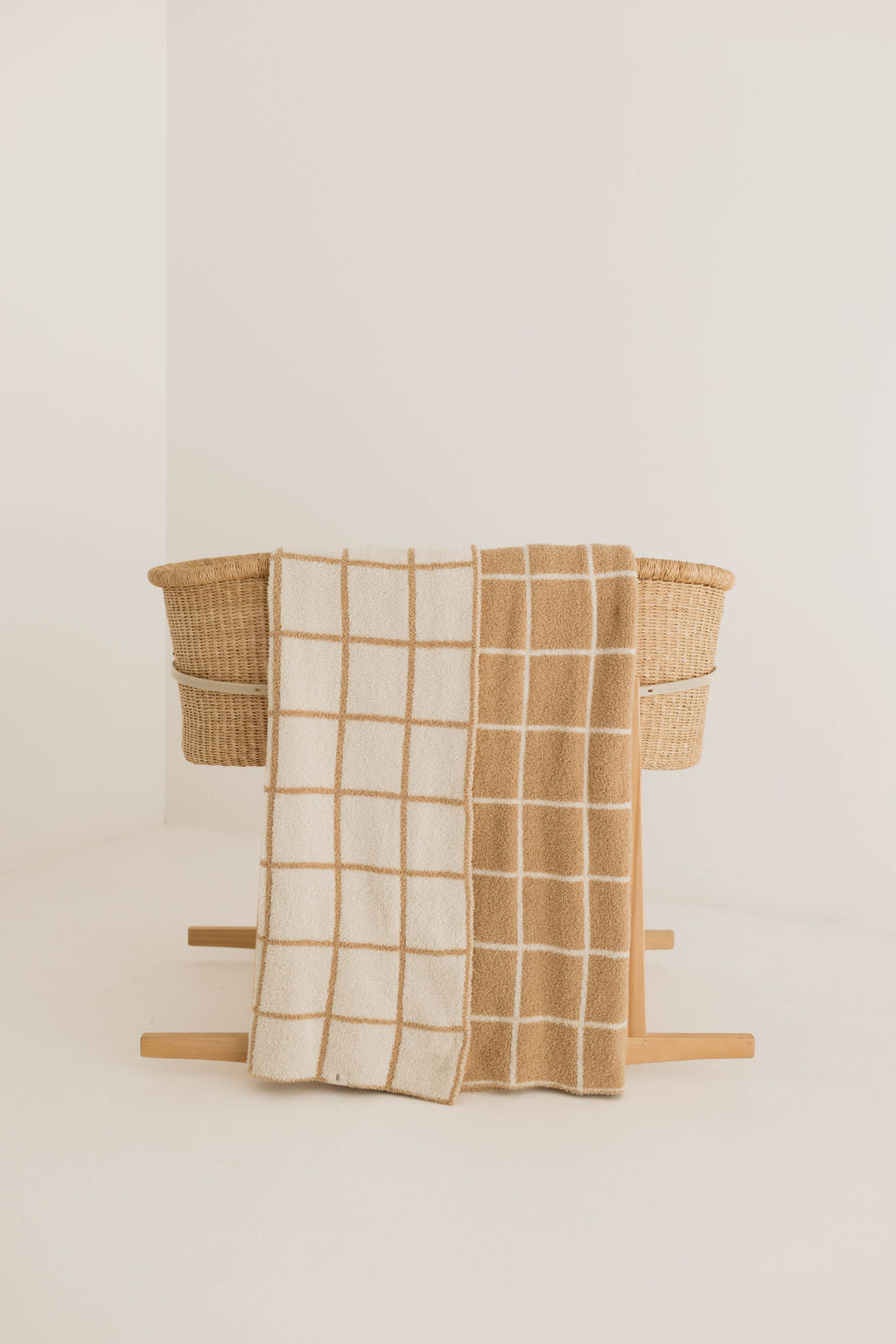 Golden Grid | Plush Blanket