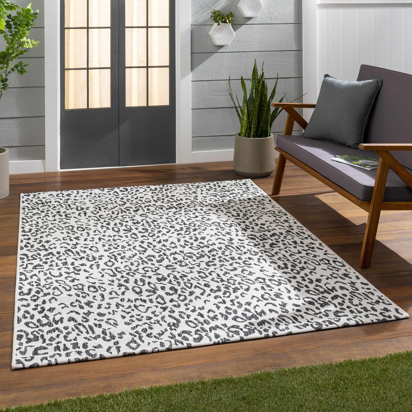 Alderbury White Leopard Print Rug