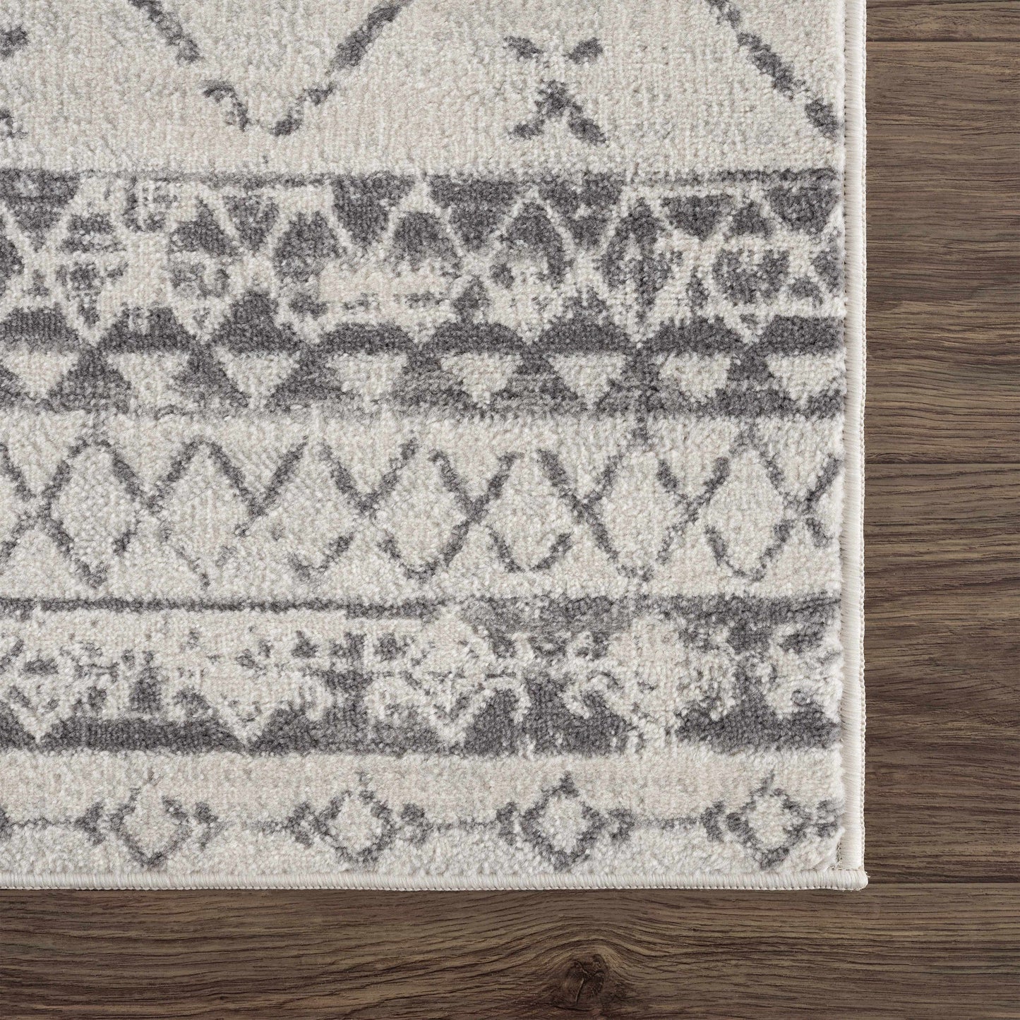 Newville All Over Pattern Rug