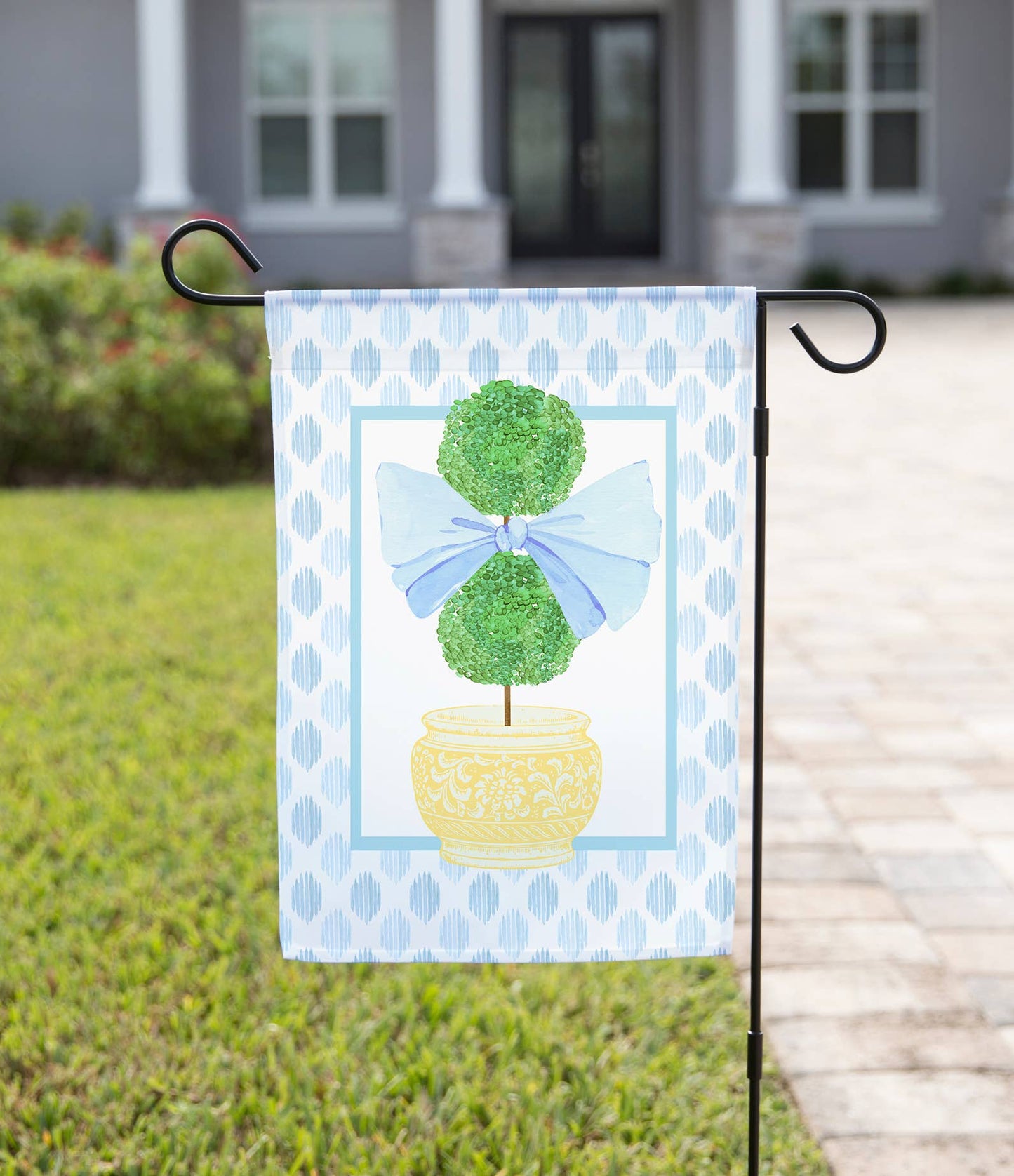 The Navy Knot - Spring Garden Flag - Blue Bow Topiary